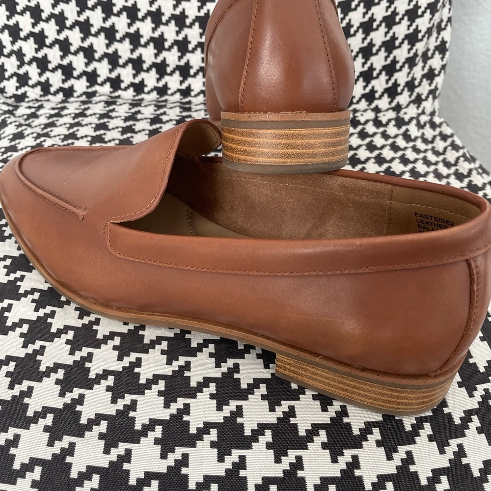 Aerosoles NEW soft leather loafer, memory footbed, 9W original box. 1 owner.
